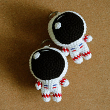 Load image into Gallery viewer, Crochet Keychains