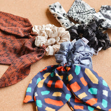 Load image into Gallery viewer, Scrunchie w/ Long Printed Fabric Ribbon Set - Common Room PH