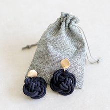 Load image into Gallery viewer, Statement Wire Earrings: Cai 4.0 - Common Room PH