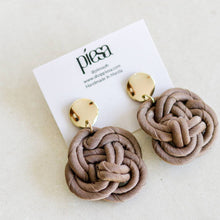 Load image into Gallery viewer, Statement Wire Earrings: Cai 4.0 - Common Room PH