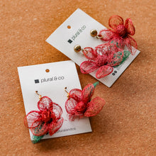 Load image into Gallery viewer, Sinamay Flower Earrings - Common Room PH
