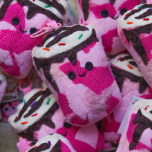 Load image into Gallery viewer, Filipino Streetfood | Classic Dessert &amp; Merienda Keychain Plushies

