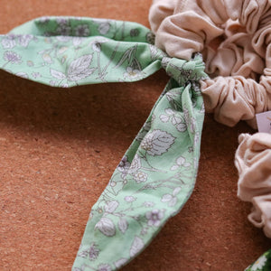 Scrunchie w/ Long Floral Fabric Ribbon Set - Common Room PH